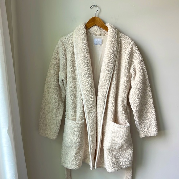 Abercrombie & Fitch Sleepwear Faux Sherpa Robe Cream Pockets Lined Soft Size M/L - Picture 2 of 10